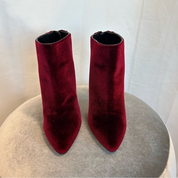 AVA & Aiden red velvet ankle boots Sz 7 NWT - Picture 4 of 9